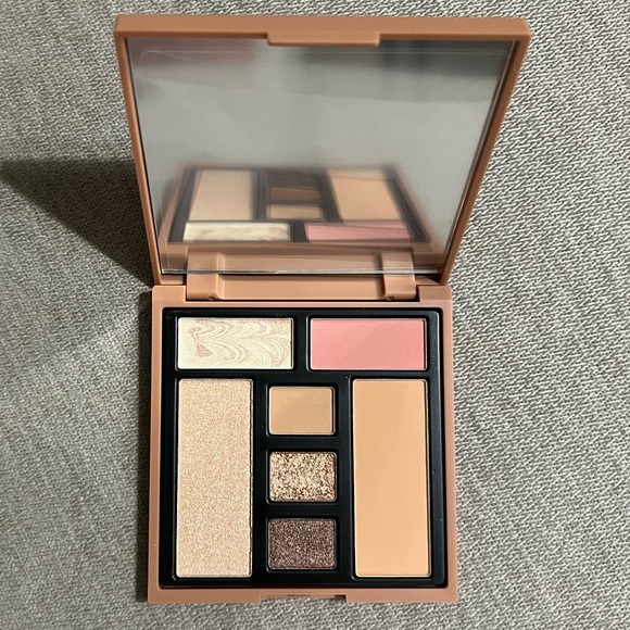 BRAND NEW Ciaté London Brazilian Glow Eye & Face Palette - Picture 6 of 8